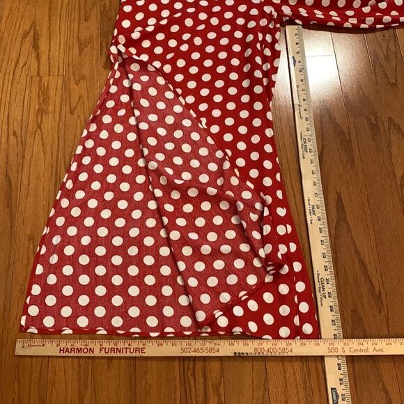 Eien Size Medium 100% Rayon red & white polkadot jumpsuit with side slits. - Picture 11 of 15